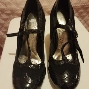 Beautiful t-strap suede and patent leather heels